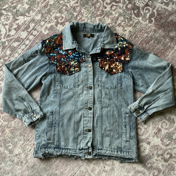 Distressed denim jacket - Picture 1 of 7